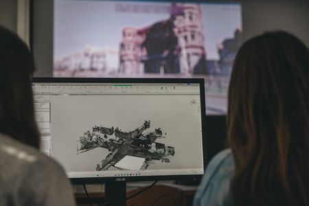 Digitale Bauplanung am Bildschirm: Entwürfe nehmen Form an.