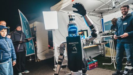 City Campus trifft Illuminale 2025: Hochschule Trier begeistert mit Wissenschaft zum Anfassen