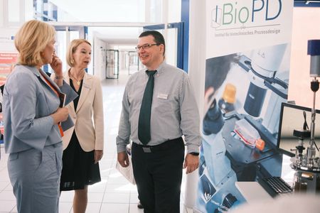 Bundestagspräsidentin und Wissenschaftsminister Rheinland-Pfalz besuchen Umwelt-Campus Birkenfeld